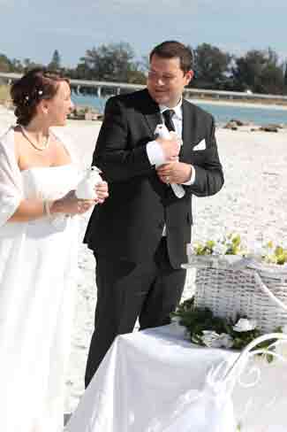 sarasota dove release wedding